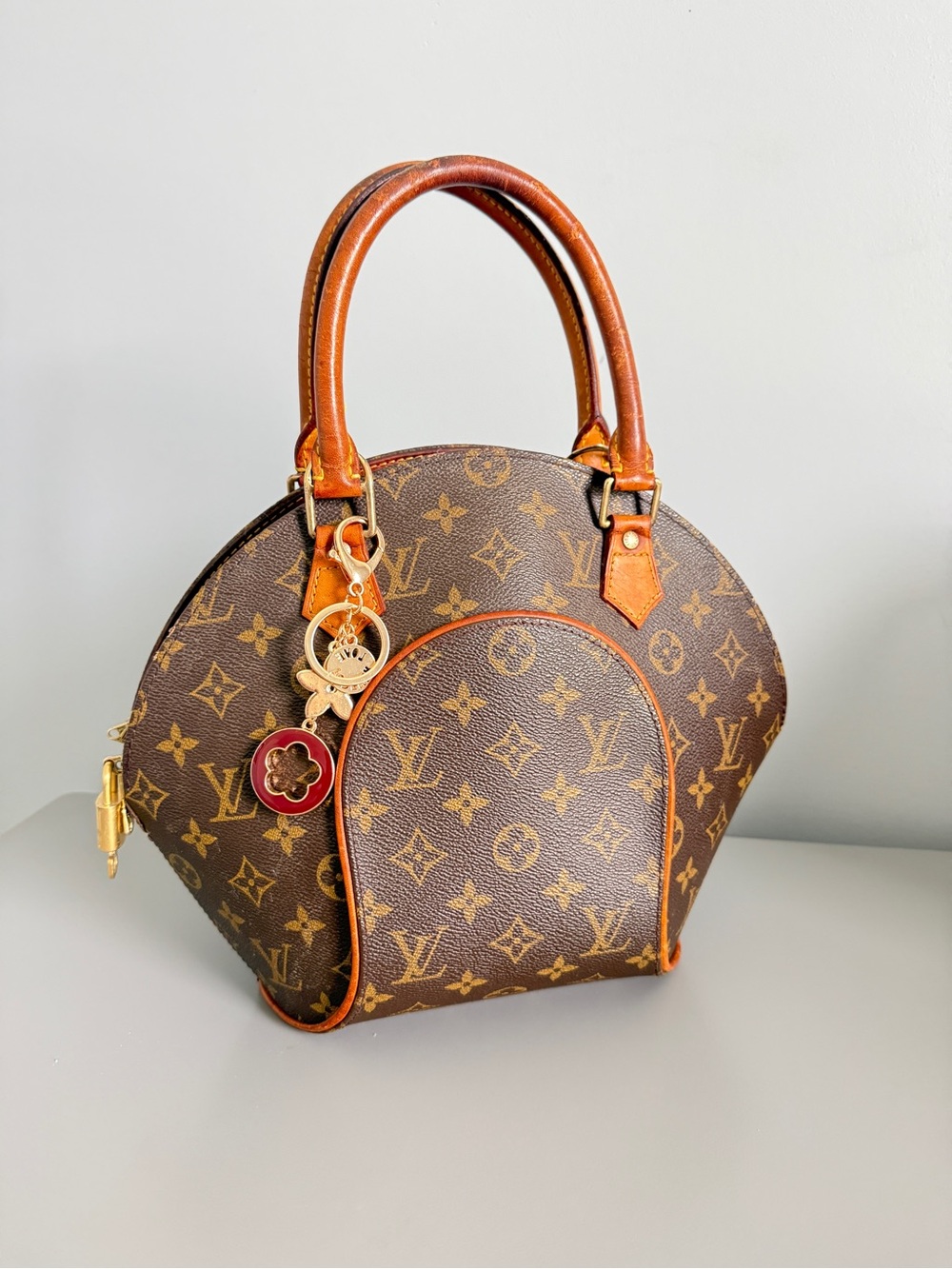 Vintage Y2K Louis Vuitton Monogram Ellipse PM Bag France 2000 w/auth Lock & Key